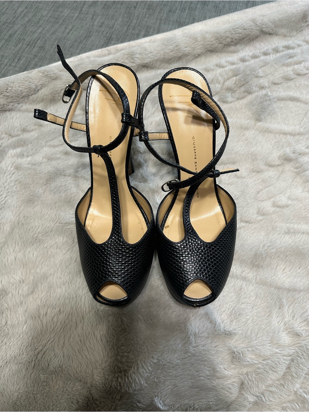 Giuseppe Zanotti Black T-Strap Open-Toe Heels